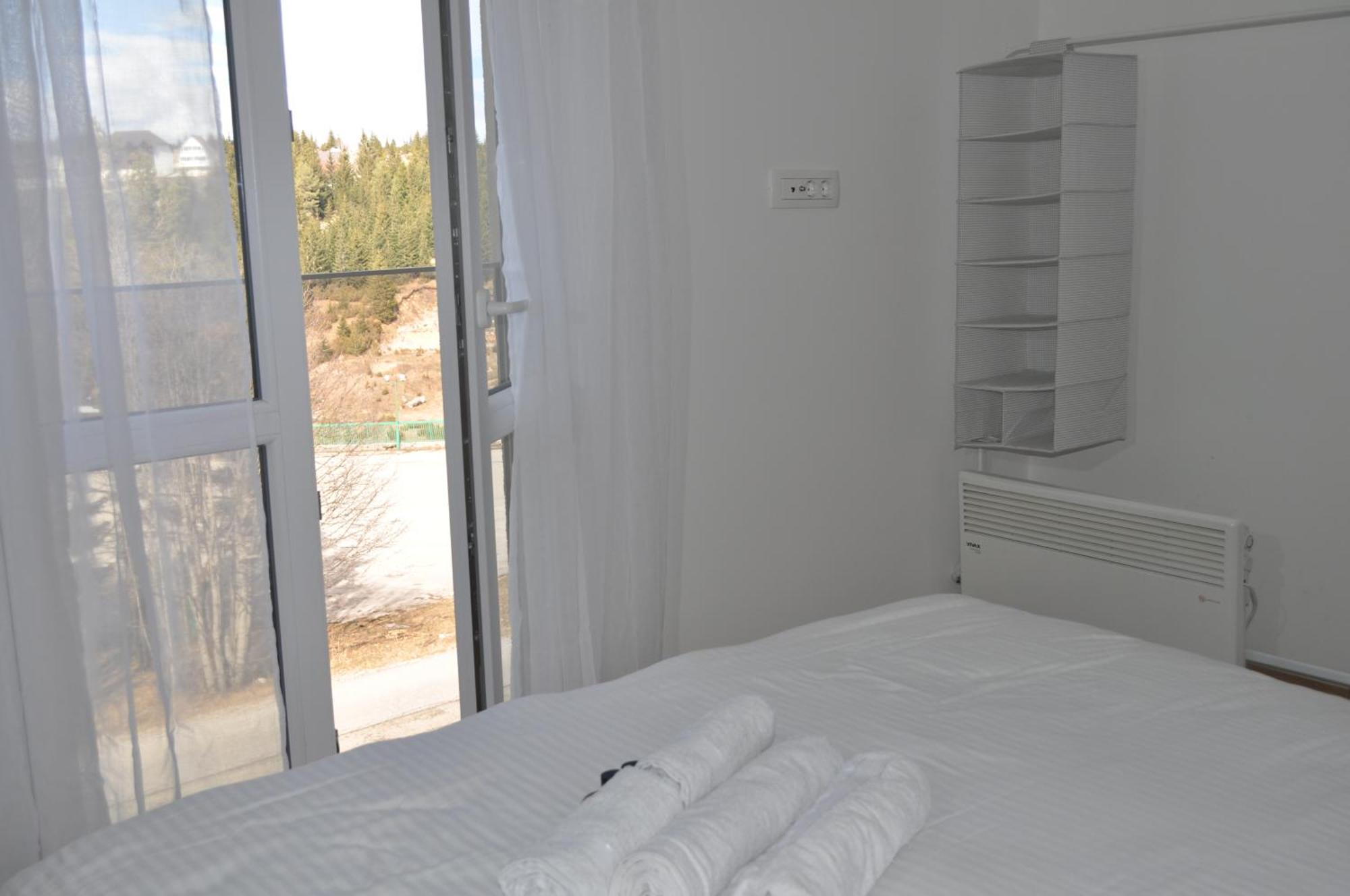 Apartmani Zabljak Hills ภายนอก รูปภาพ
