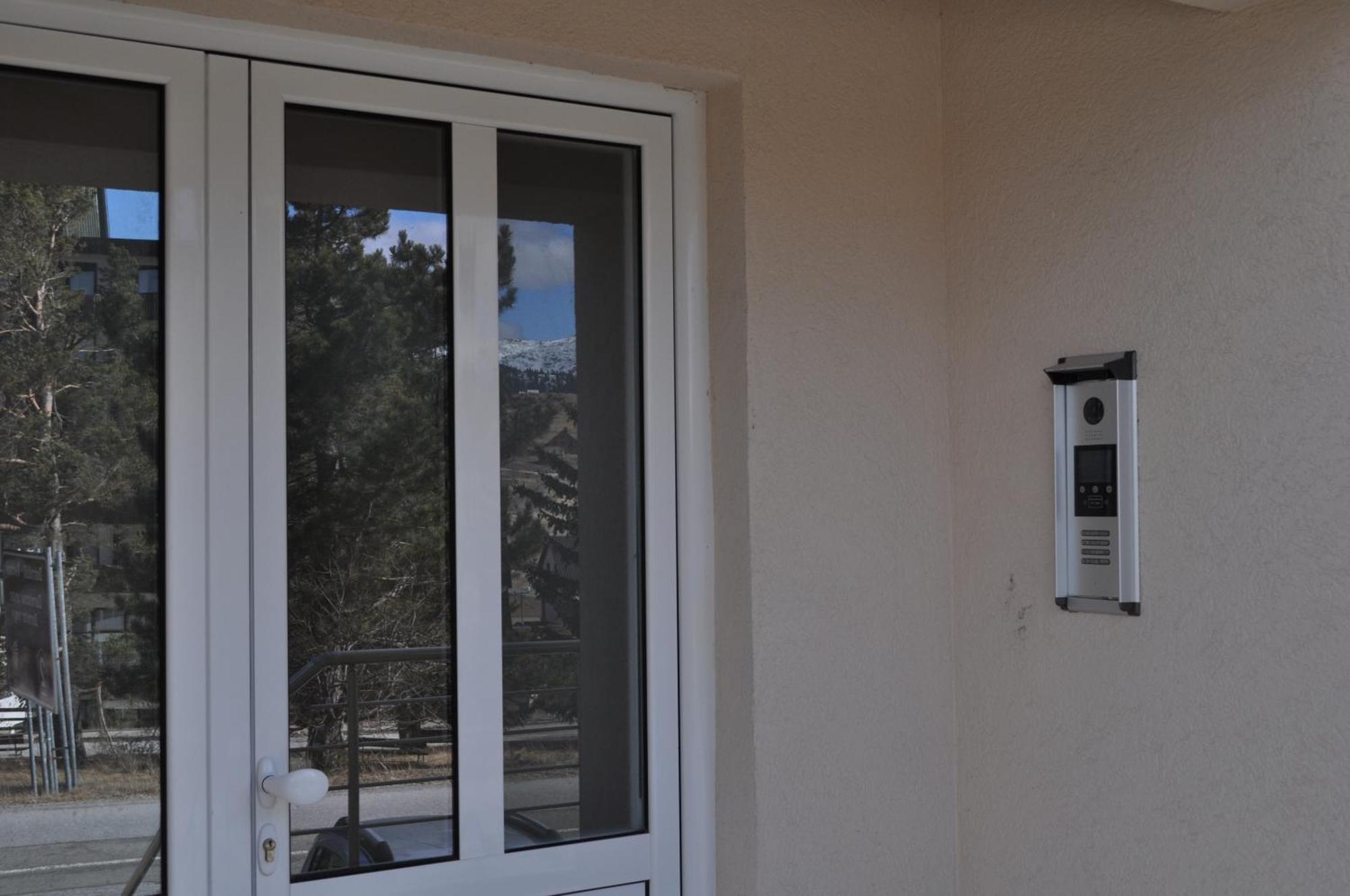 Apartmani Zabljak Hills ภายนอก รูปภาพ